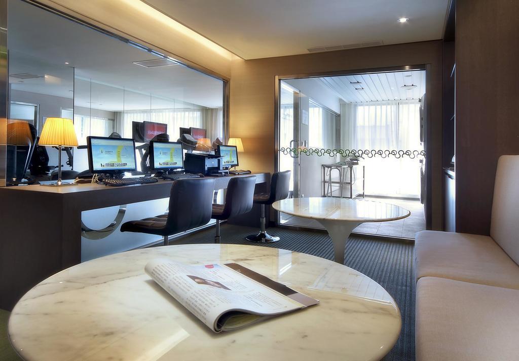 Park City Hotel Central Taichung Esterno foto