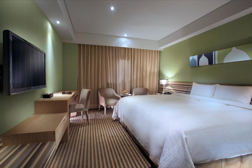Park City Hotel Central Taichung Esterno foto