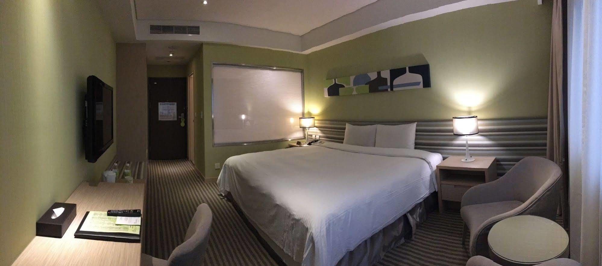 Park City Hotel Central Taichung Esterno foto