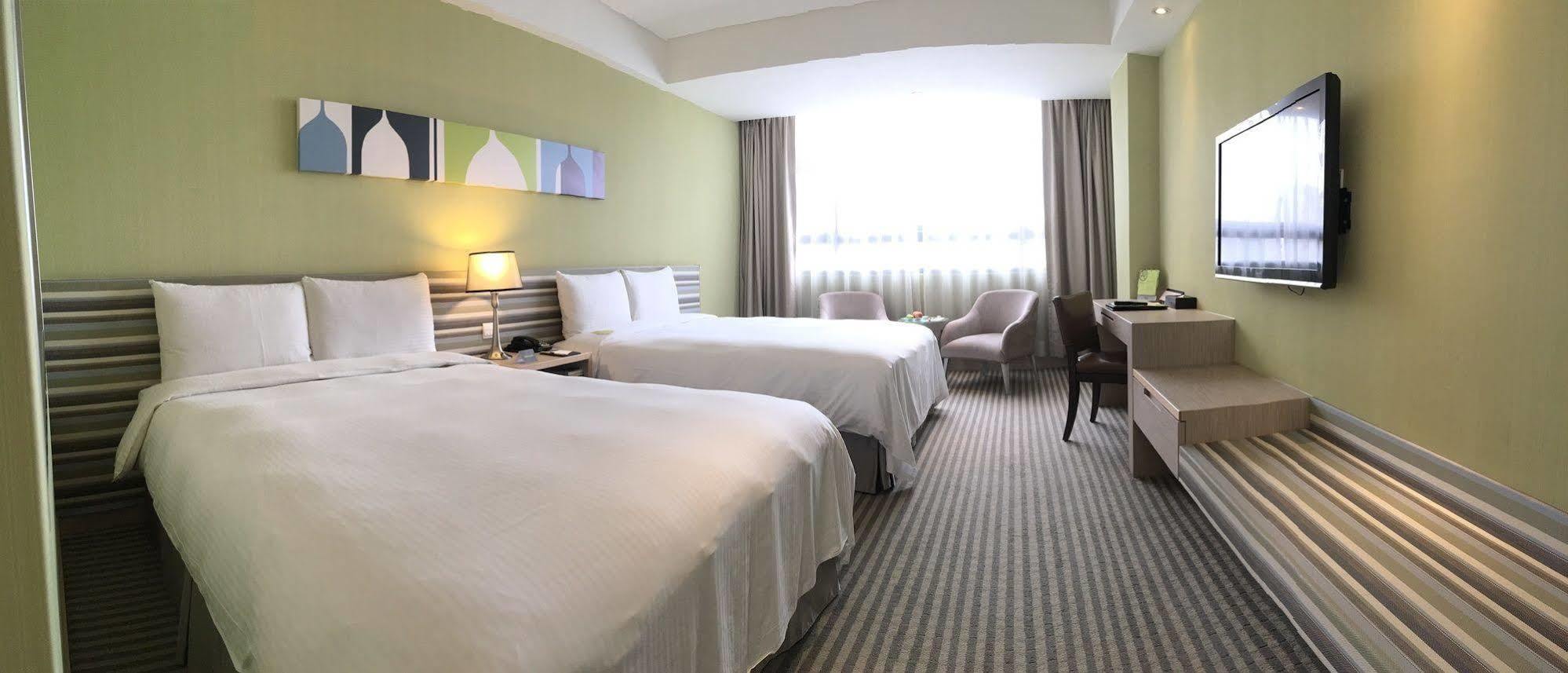 Park City Hotel Central Taichung Esterno foto