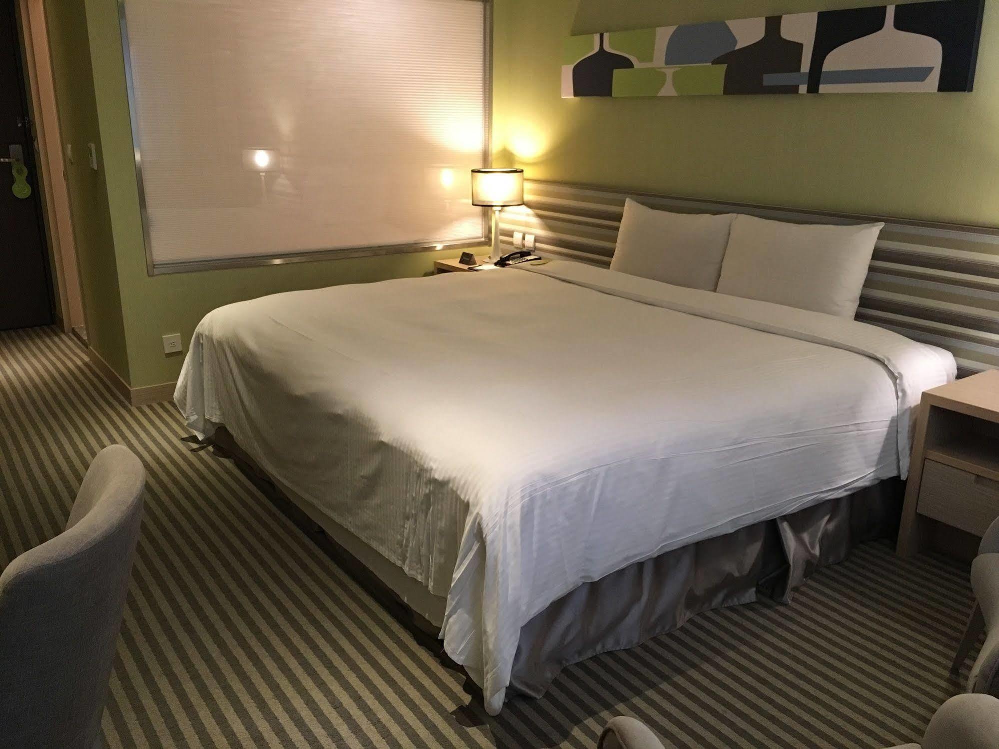 Park City Hotel Central Taichung Esterno foto