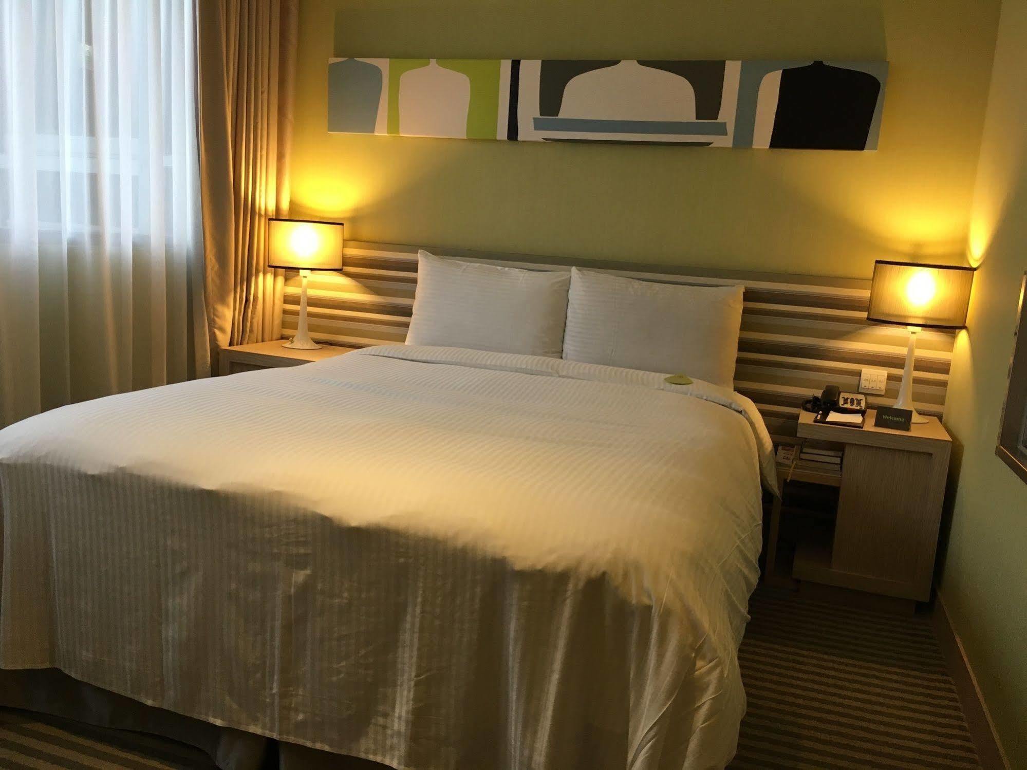 Park City Hotel Central Taichung Esterno foto